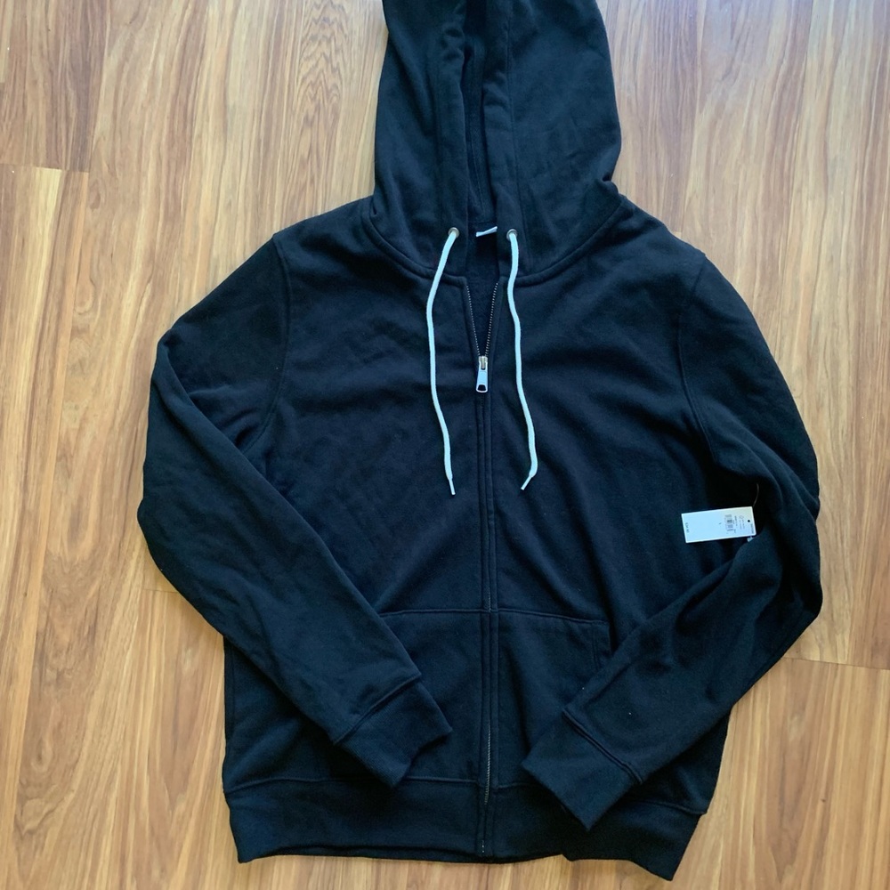 Women’s NWT sweatshirt!